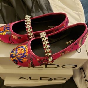 Women Flats